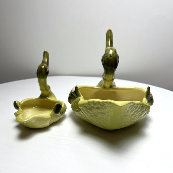 Mid Century Modern Hull Ceramic Chartreuse Green Imperial Swan Planter Bowls - Picture 7 of 8